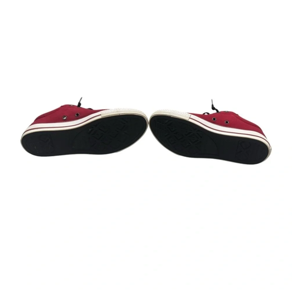Kid’s Red Converse Leather Low Top Slip-On Sneakers: Size 5